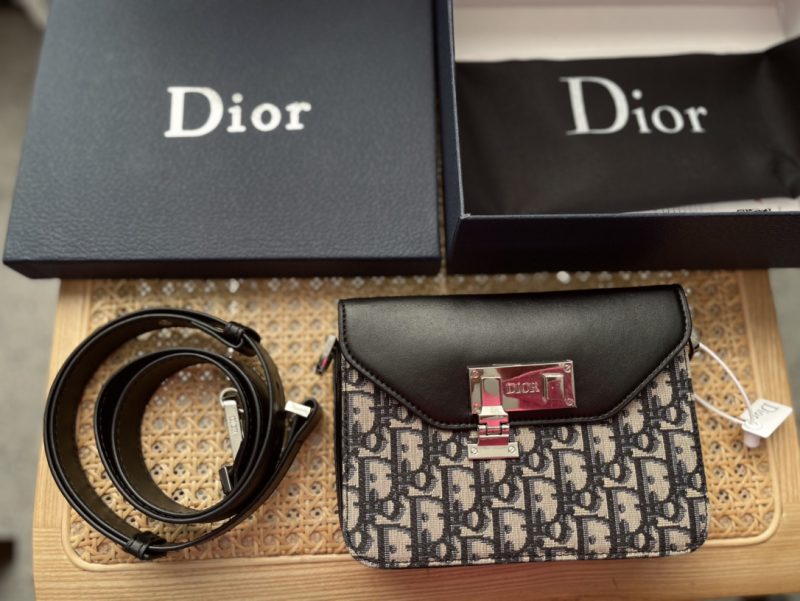 ReplicaDesignerBags 10YA735