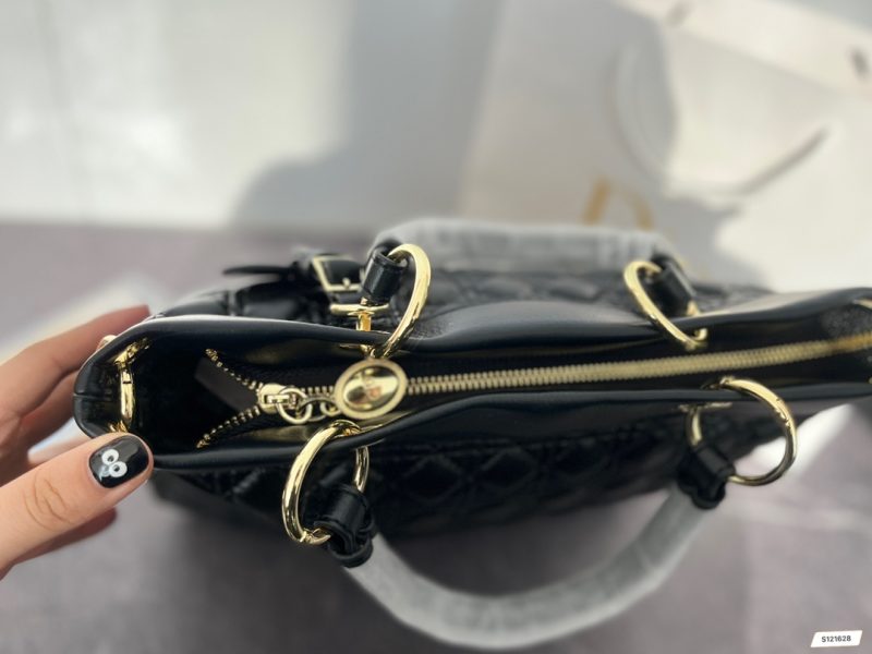ReplicaDesignerBags 10YA752