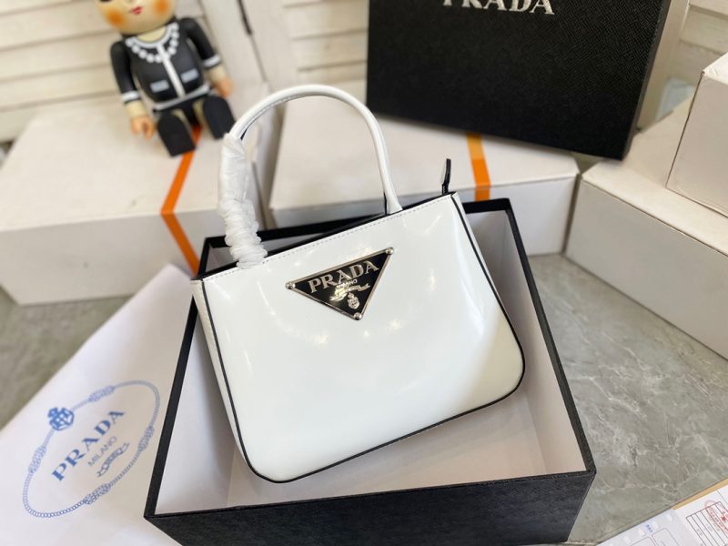 ReplicaDesignerBags 05YA17006
