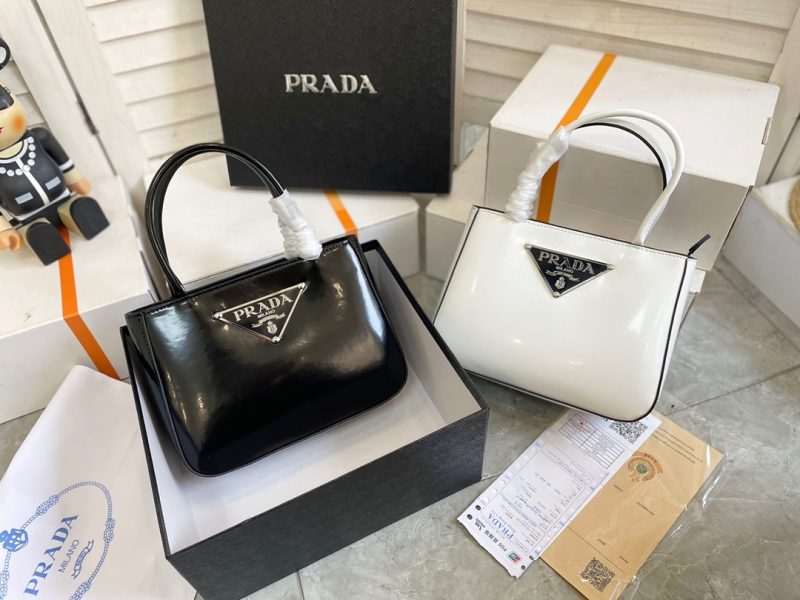 ReplicaDesignerBags 05YA17006