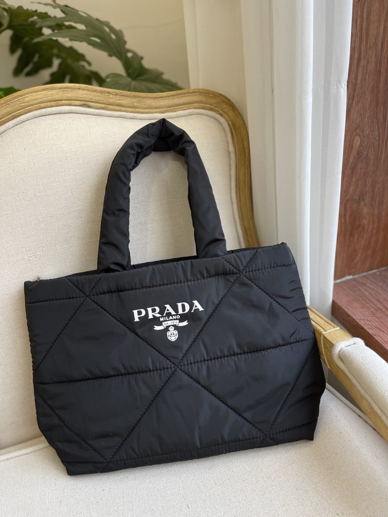 ReplicaDesignerBags 05YA17028