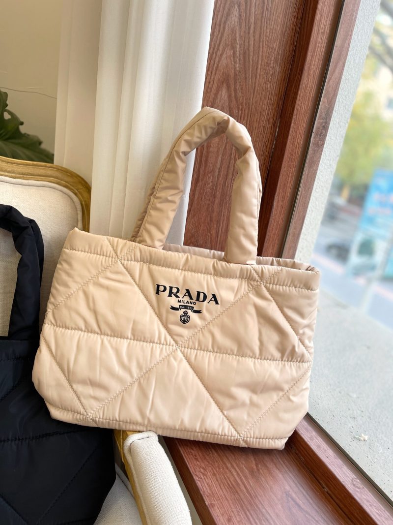 ReplicaDesignerBags 05YA17028