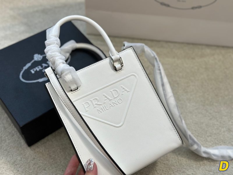 ReplicaDesignerBags 05YA17042