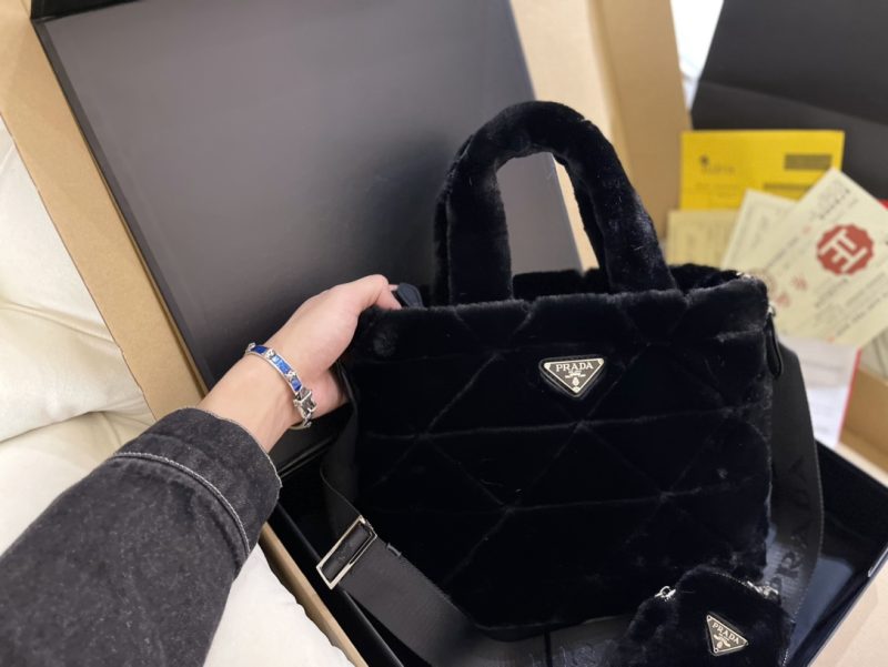 ReplicaDesignerBags 05YA17071