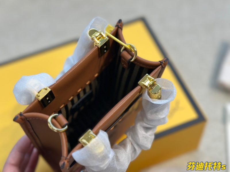 ReplicaDesignerBags 09YA5550