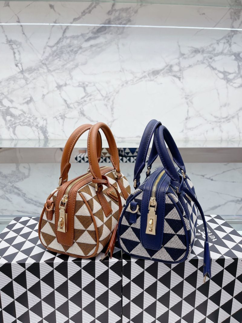 ReplicaDesignerBags 05YA17106