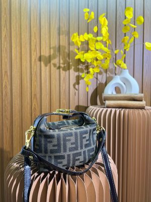 ReplicaDesignerBags 09YA5607