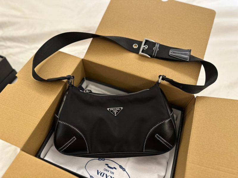 ReplicaDesignerBags 05YA17140