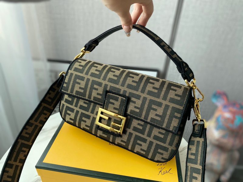 ReplicaDesignerBags 09YA5750