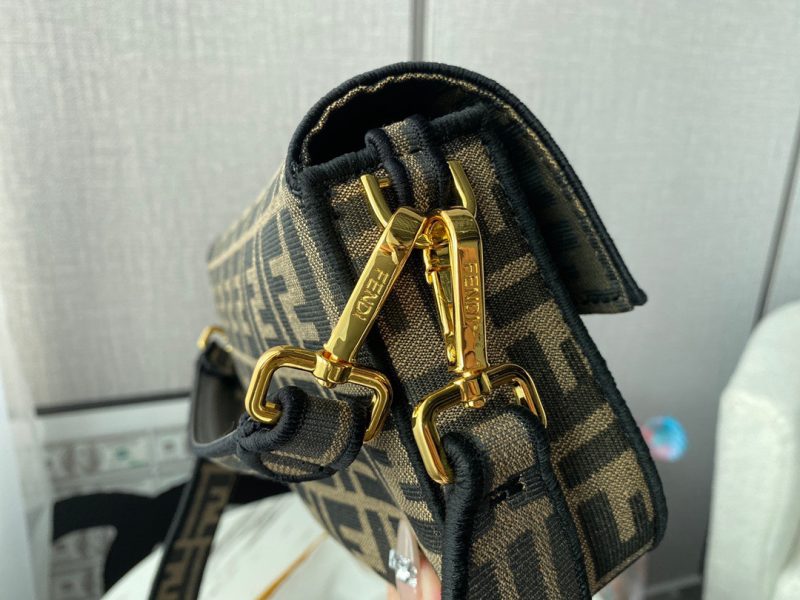 ReplicaDesignerBags 09YA5750