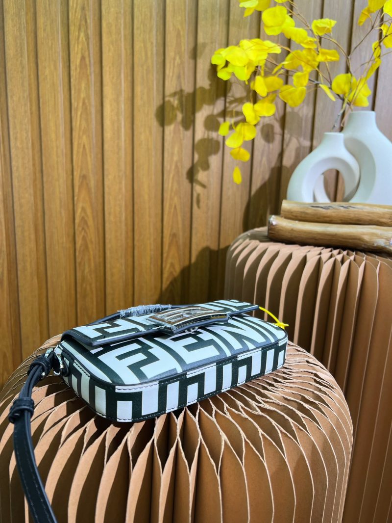 ReplicaDesignerBags 09YA5817
