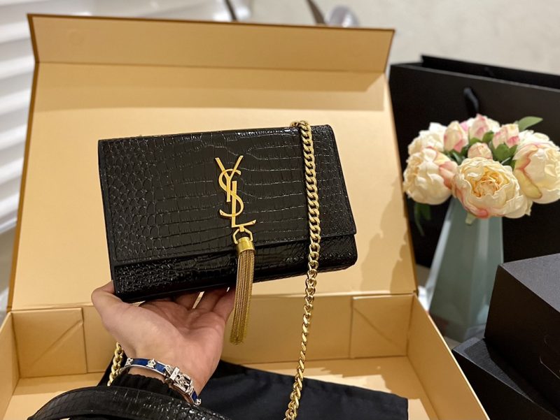 ReplicaDesignerBags 05YA1606