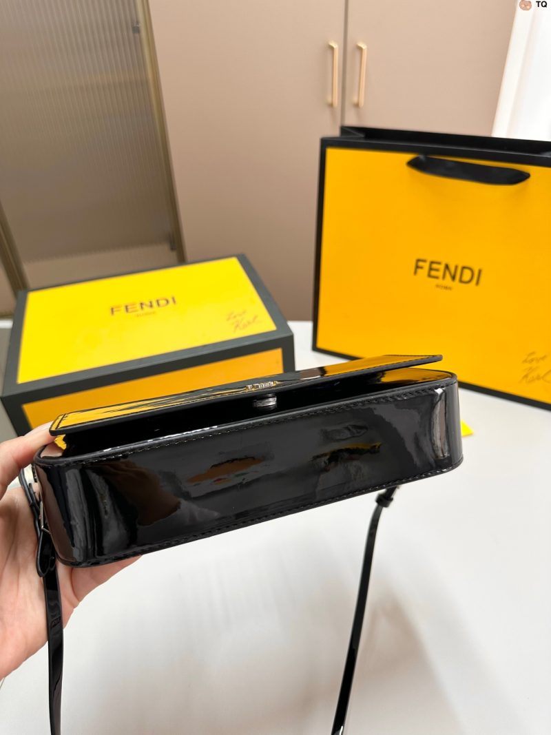 ReplicaDesignerBags 09YA6070