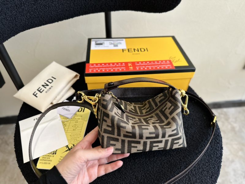 ReplicaDesignerBags 09YA6097