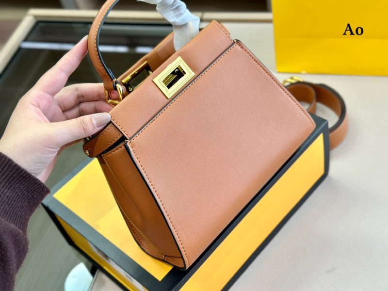 ReplicaDesignerBags 09YA6111