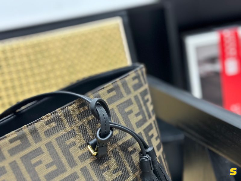 ReplicaDesignerBags 09YA6130