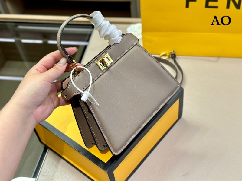 ReplicaDesignerBags 09YA6142