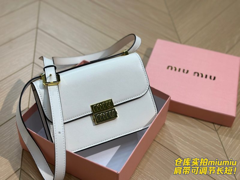 ReplicaDesignerBags 06YA15983