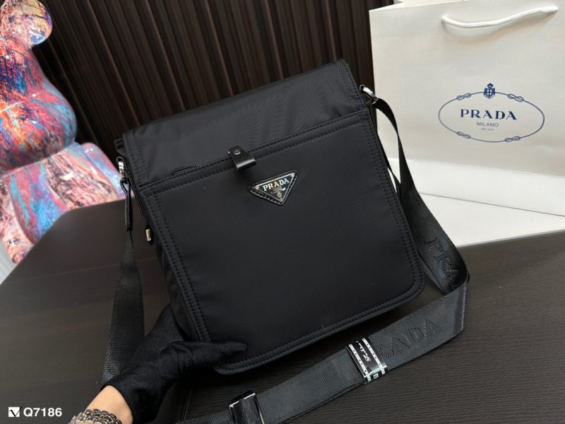 ReplicaDesignerBags 05YA17802