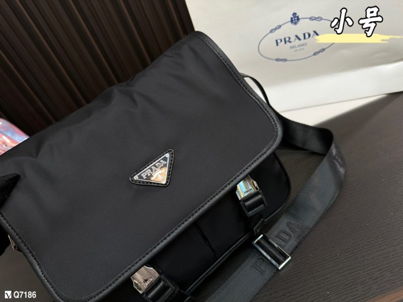 ReplicaDesignerBags 05YA17806