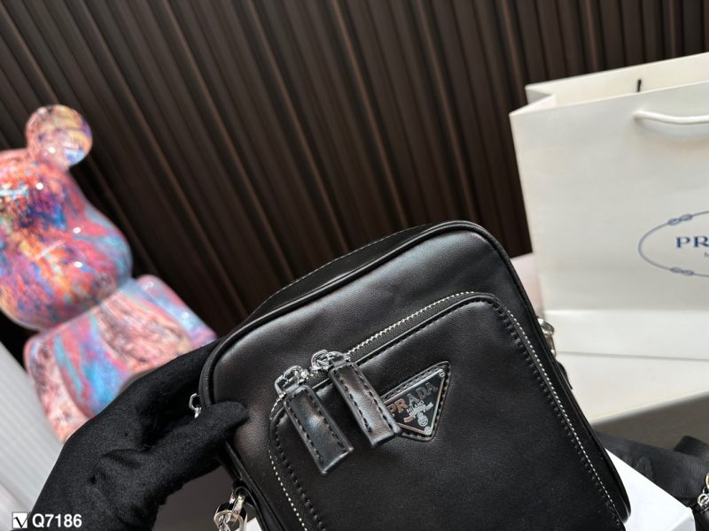 ReplicaDesignerBags 05YA17808