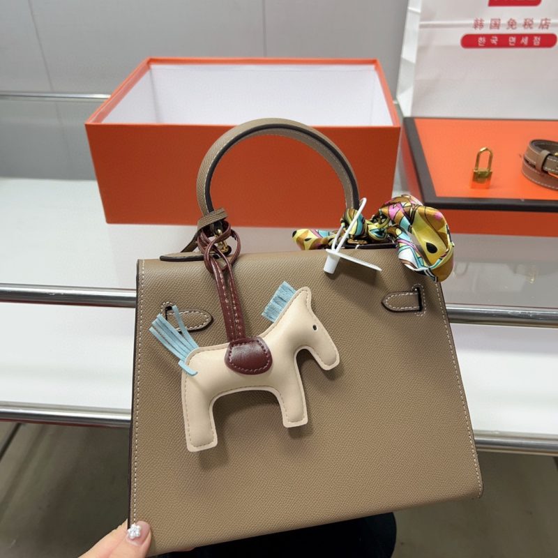 ReplicaDesignerBags 04YA411
