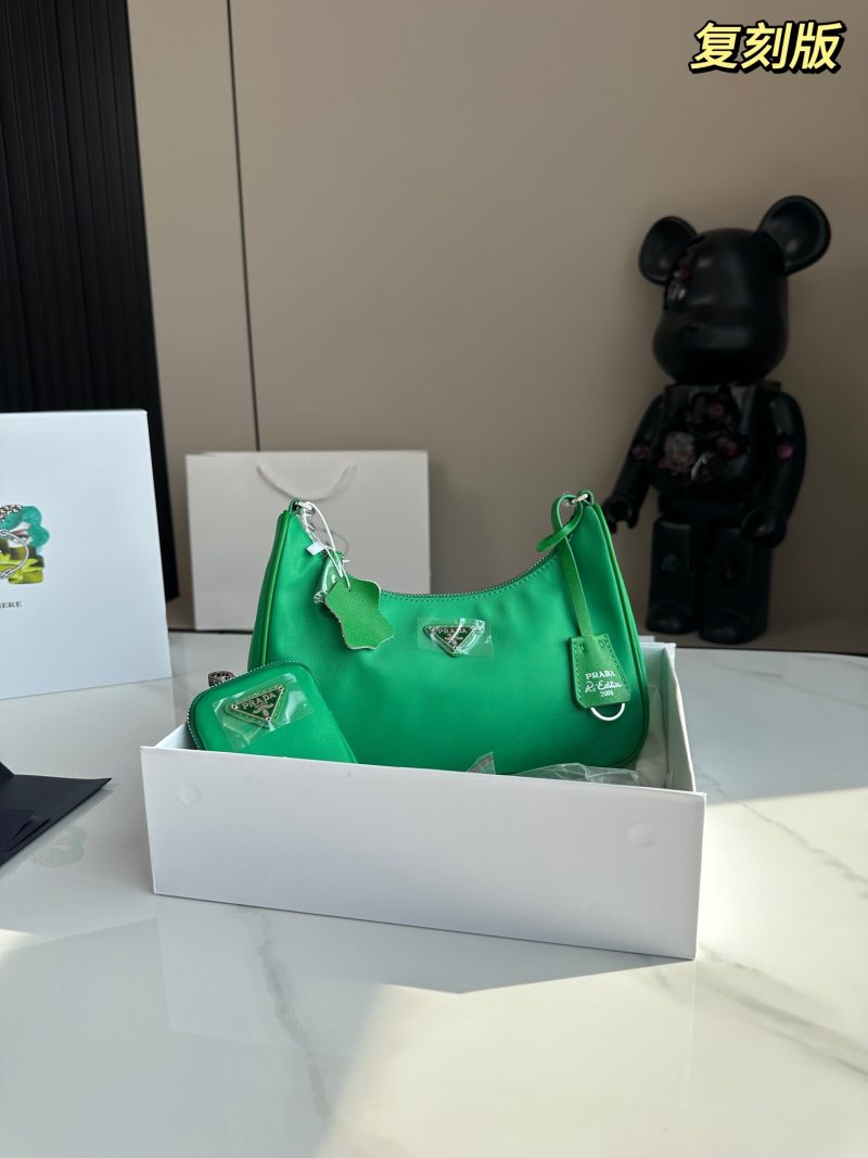 ReplicaDesignerBags 05YA17840