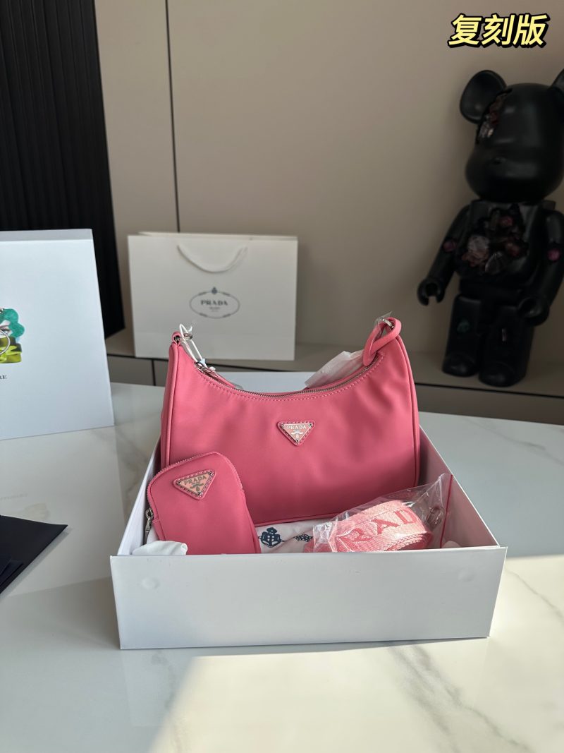 ReplicaDesignerBags 05YA17840