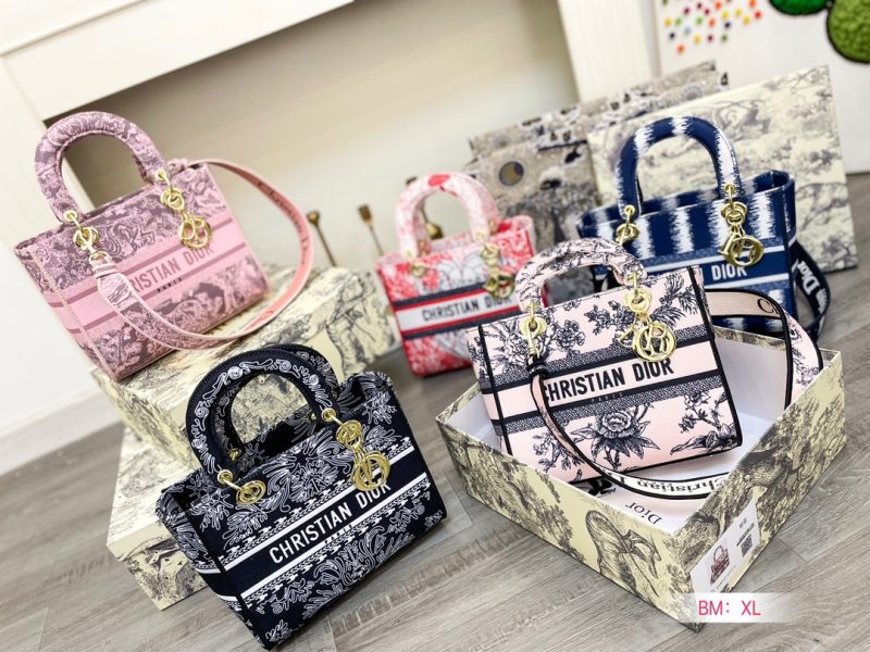 ReplicaDesignerBags 10YA2012