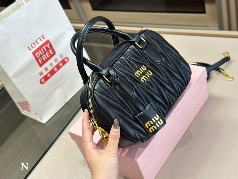 ReplicaDesignerBags 06YA16027