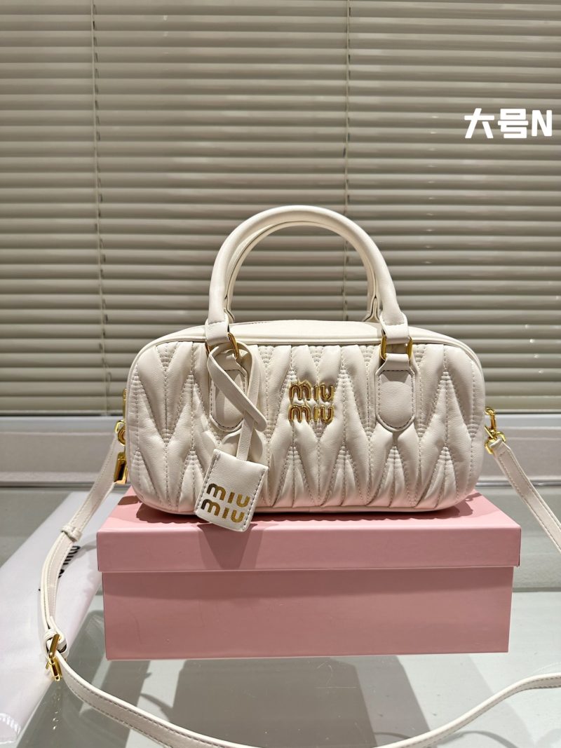 ReplicaDesignerBags 06YA16031