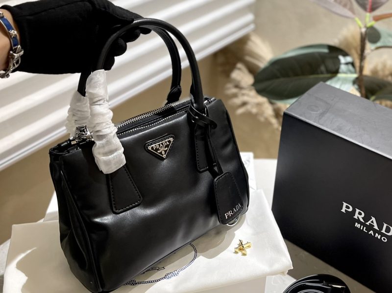 ReplicaDesignerBags 05YA17911