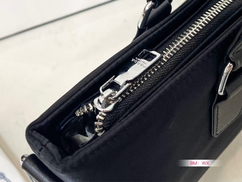 ReplicaDesignerBags 05YA17928
