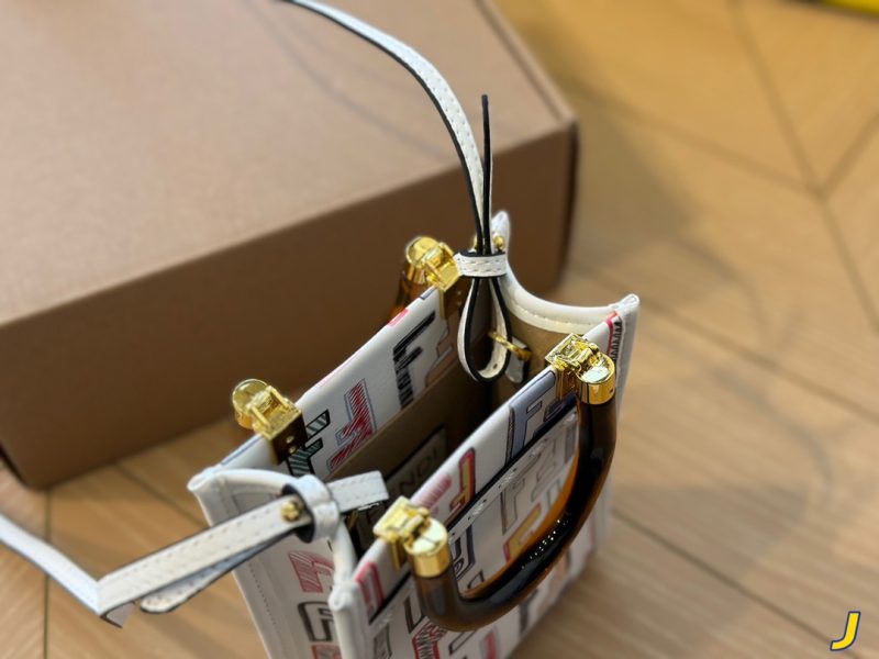 ReplicaDesignerBags 09YA5004