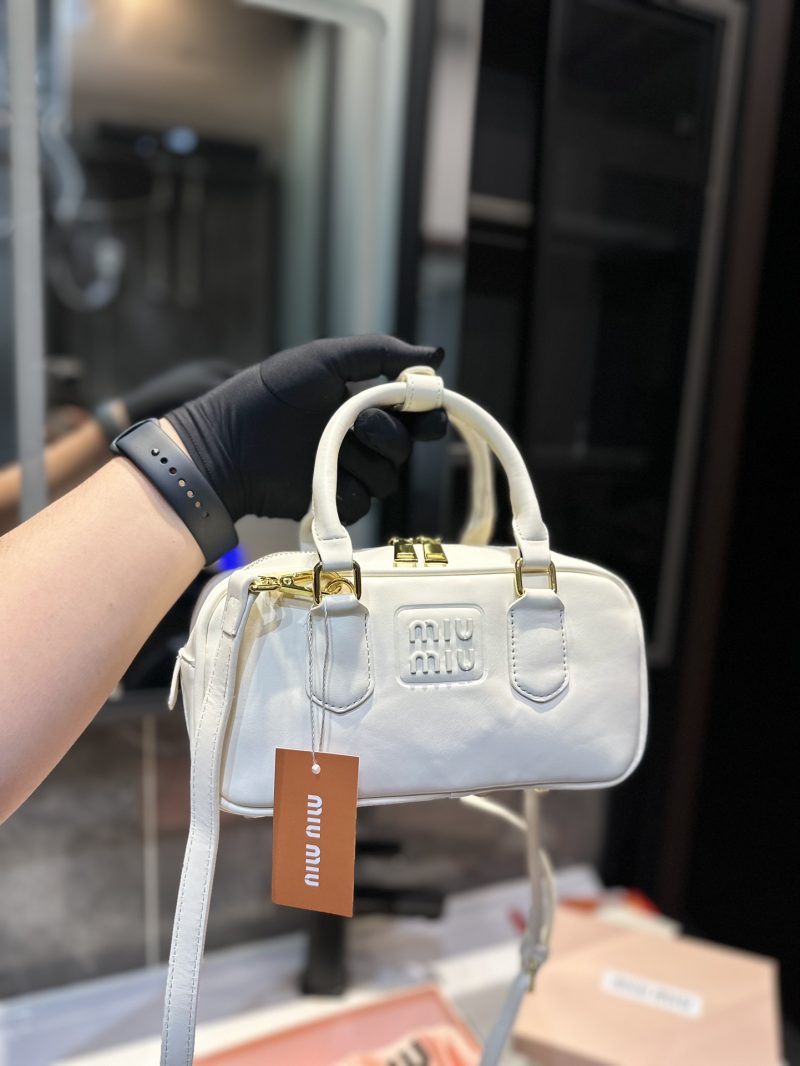 ReplicaDesignerBags 06YA16113
