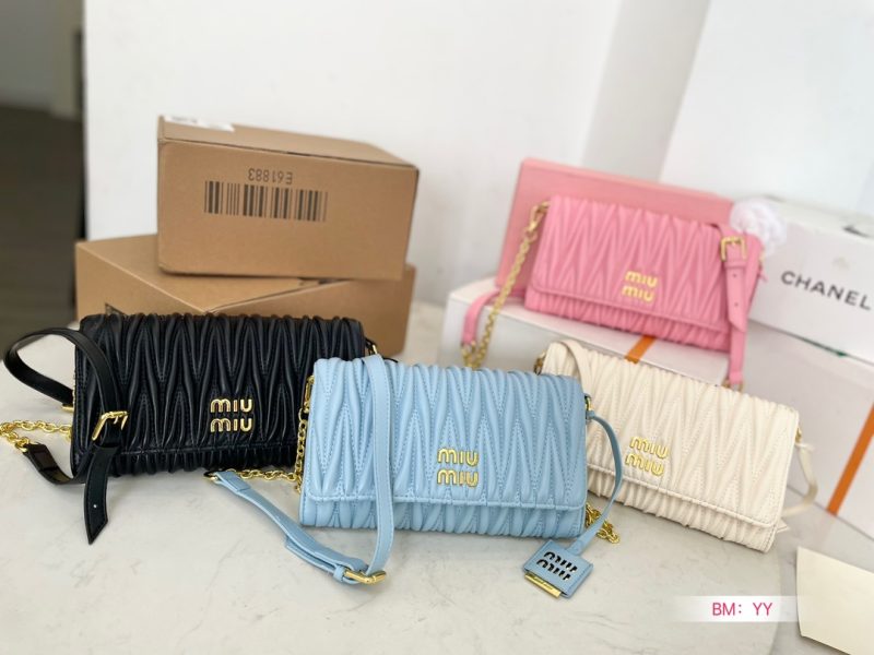 ReplicaDesignerBags 06YA16657