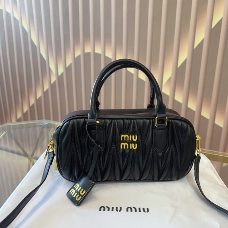 ReplicaDesignerBags 06YA16411
