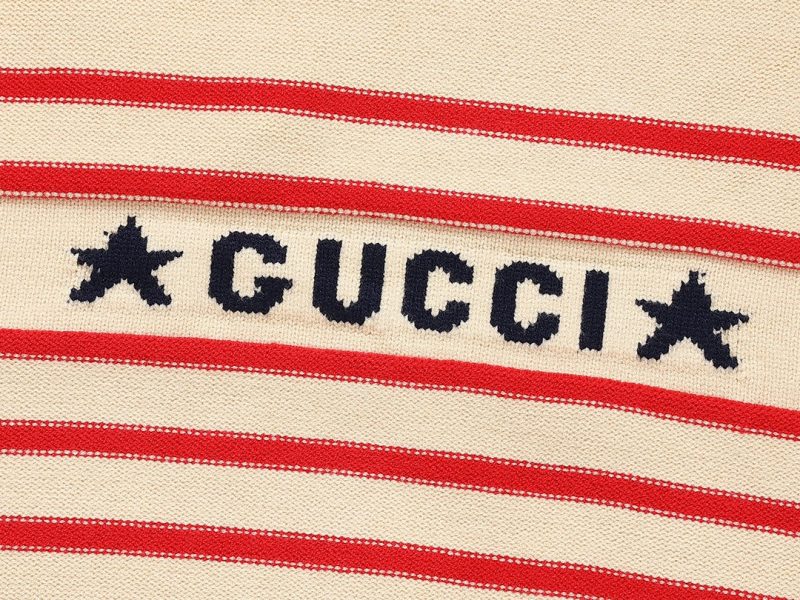 Réplique de vêtements Gucci 01RA358