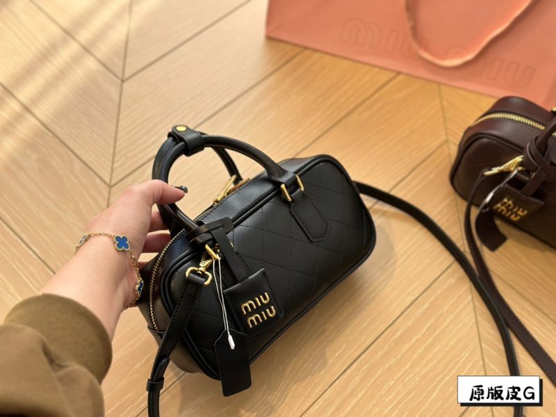 ReplicaDesignerBags 06YA16438