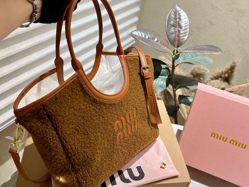 ReplicaDesignerBags 06YA15681