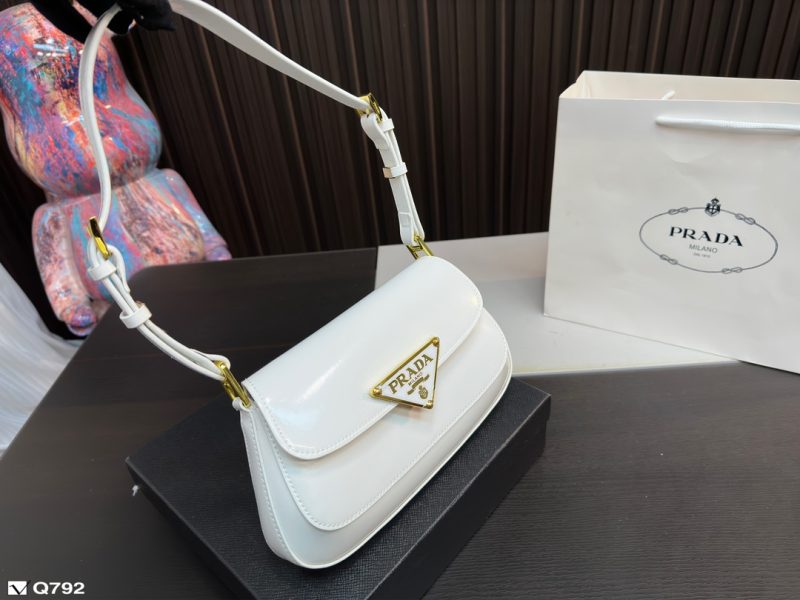 ReplicaDesignerBags 05YA17977