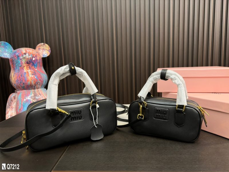 ReplicaDesignerBags 06YA15854