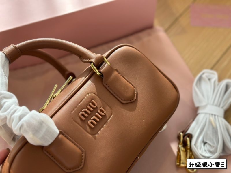 ReplicaDesignerBags 06YA16442