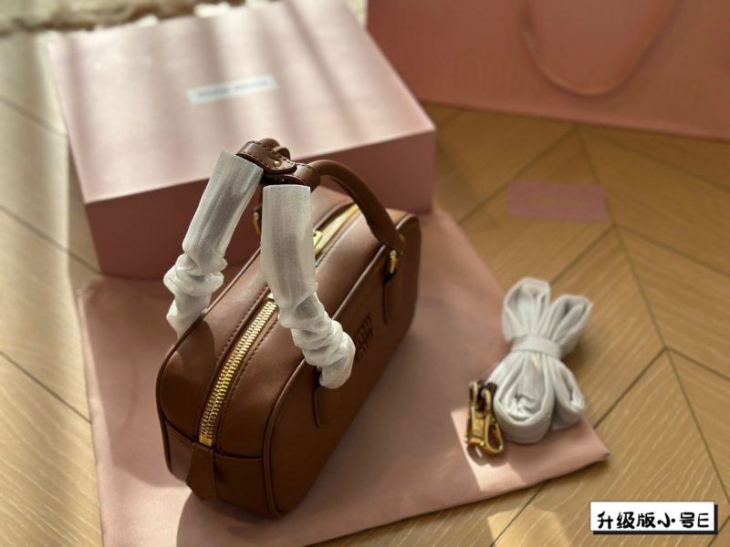 ReplicaDesignerBags 06YA16442