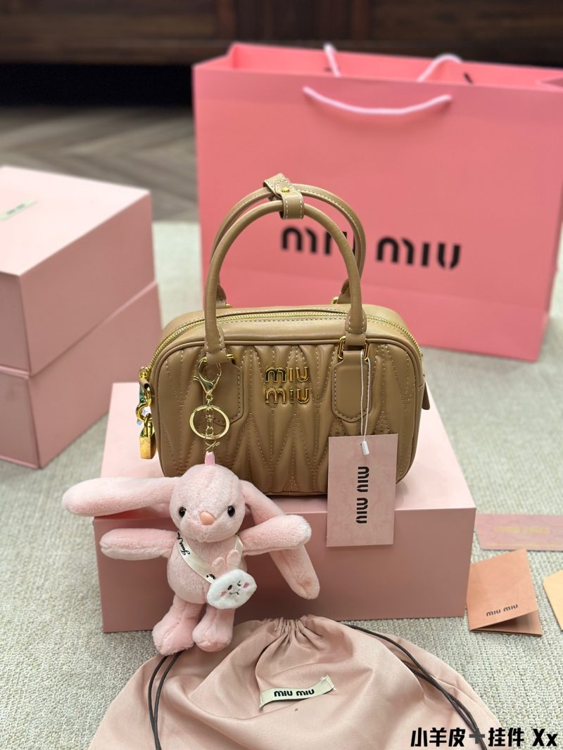 ReplicaDesignerBags 06YA15840