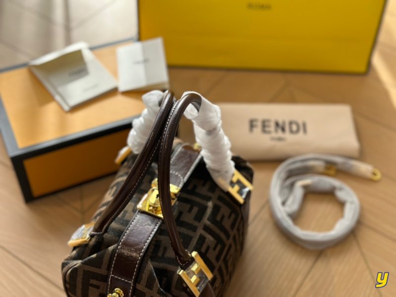 ReplicaDesignerBags 09YA7352