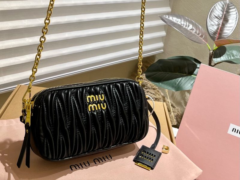 ReplicaDesignerBags 06YA15690