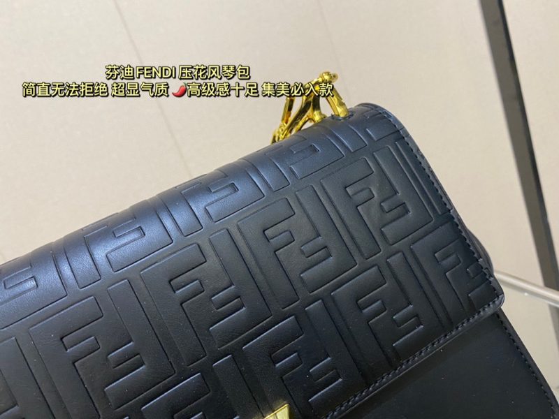 ReplicaDesignerBags 09YA5038