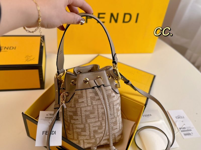 ReplicaDesignerBags 09YA7137