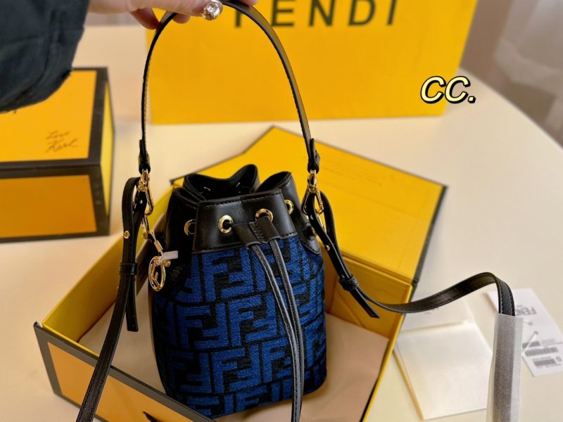 ReplicaDesignerBags 09YA7137